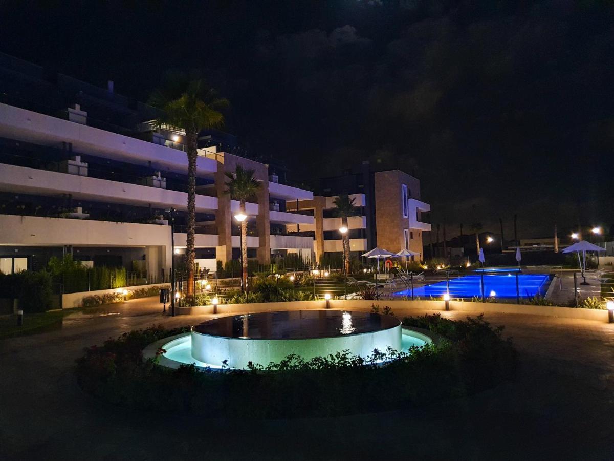 3-bedroom Penthouse With Private Roof Terrace And Fantastic View *